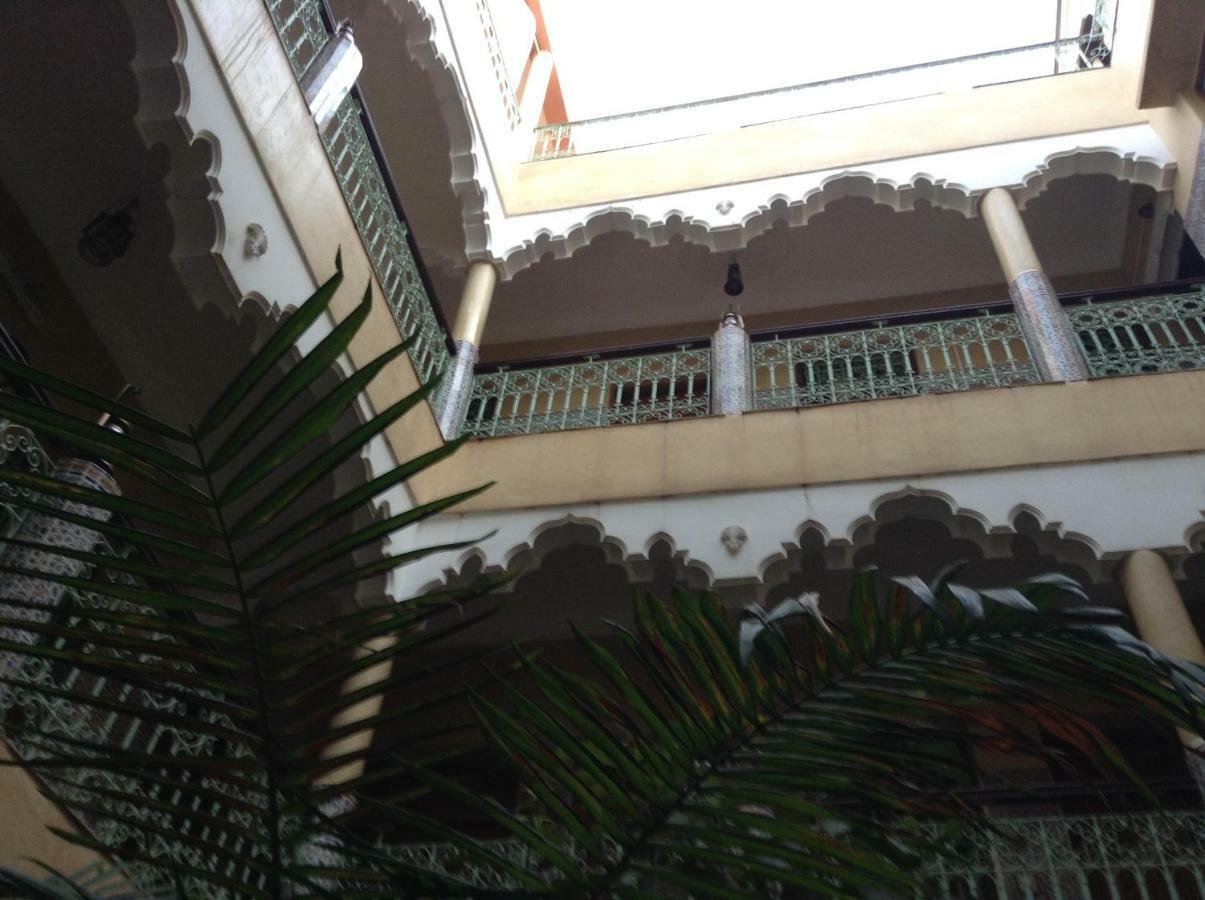Hotel Faouzi Marrakesh Exteriör bild